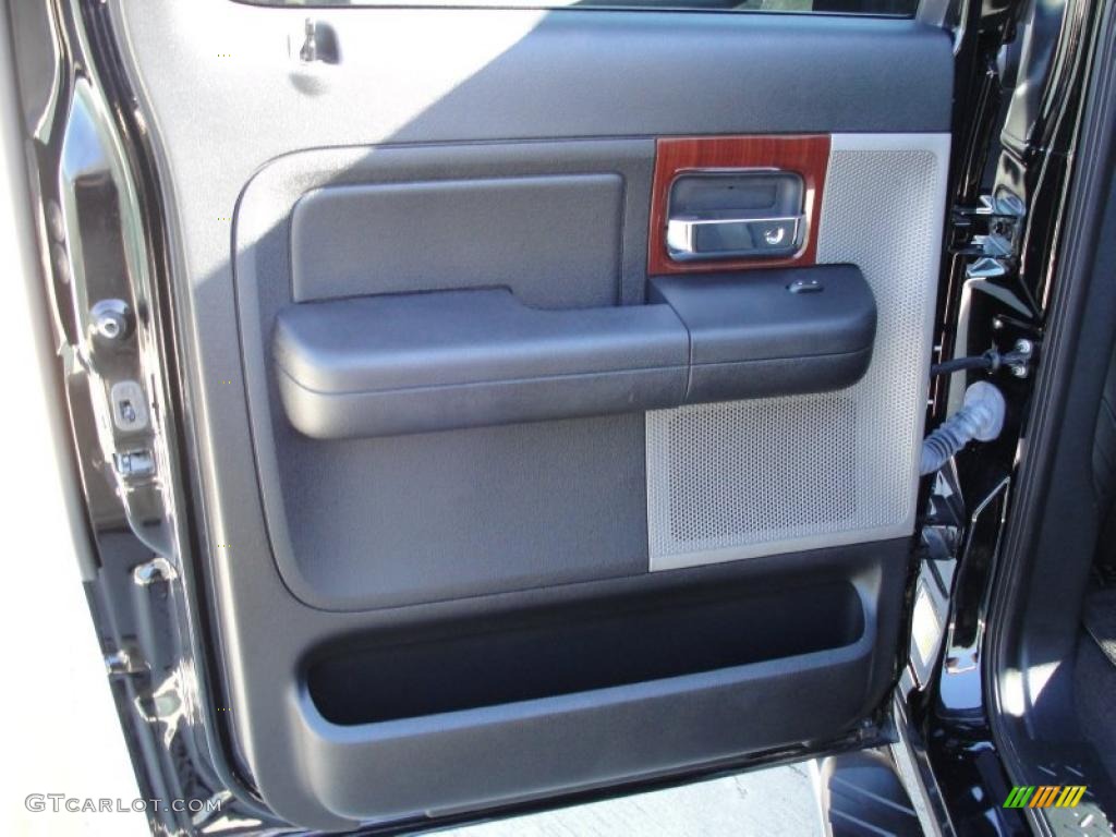 2007 F150 Lariat SuperCrew - Black / Black photo #32