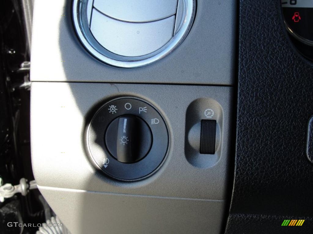 2007 F150 Lariat SuperCrew - Black / Black photo #46