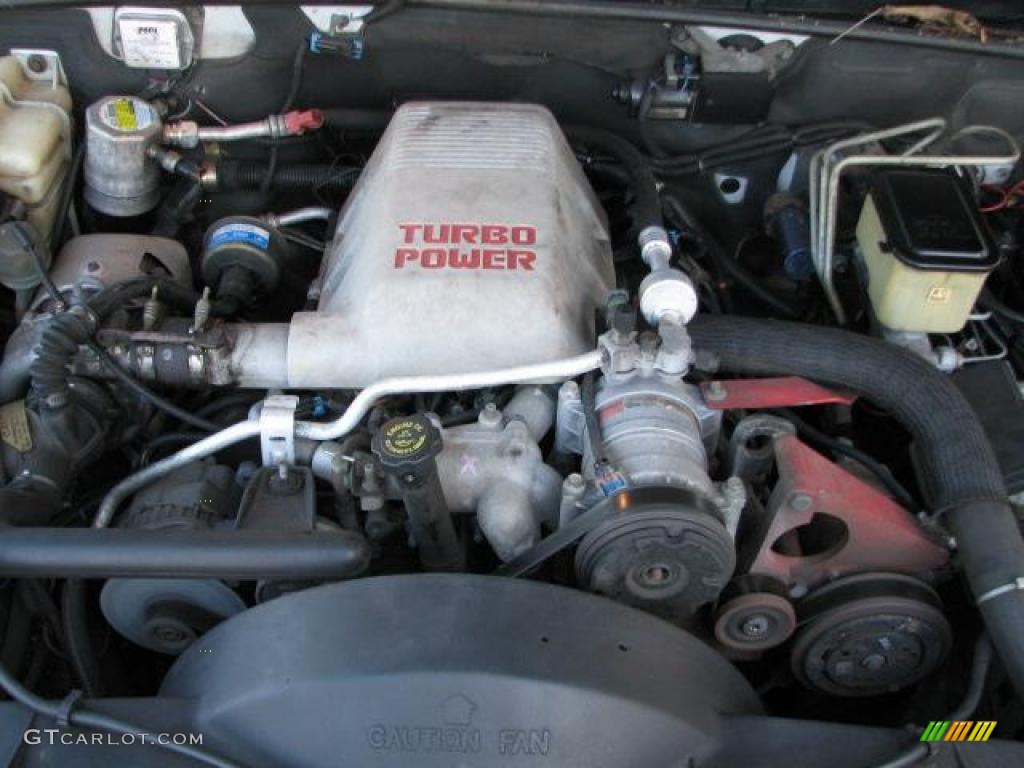 2001 Chevrolet Silverado 3500 Regular Cab Chassis Utility Bucket 6.5 Liter OHV 16-Valve Turbo-Diesel V8 Engine Photo #41456807