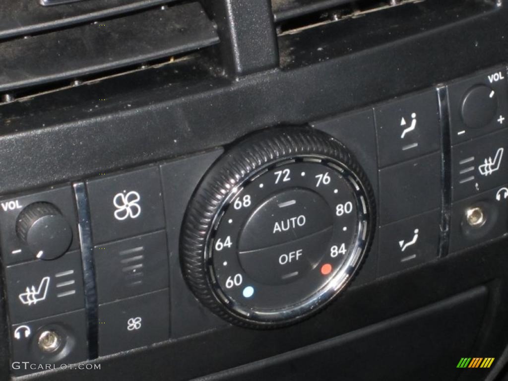 2008 Mercedes-Benz ML 63 AMG 4Matic Controls Photo #41458427