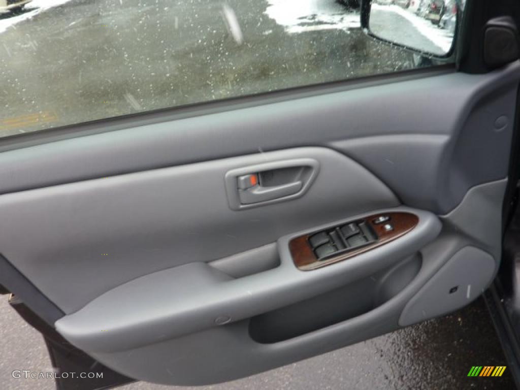 2000 Toyota Camry XLE V6 Gray Door Panel Photo #41458895