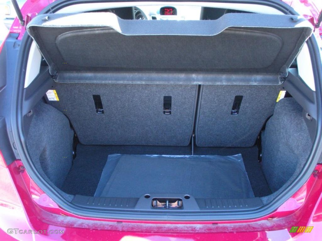 2011 Ford Fiesta SE Hatchback Trunk Photo #41460867
