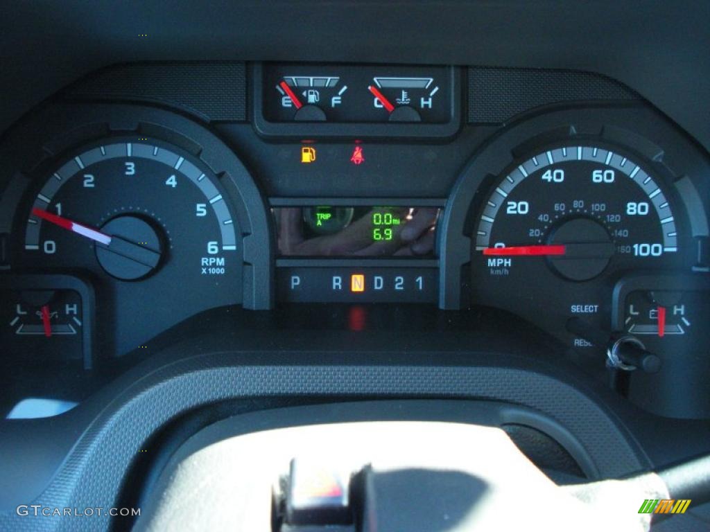 2011 Ford E Series Van E250 XL Cargo Gauges Photo #41461998
