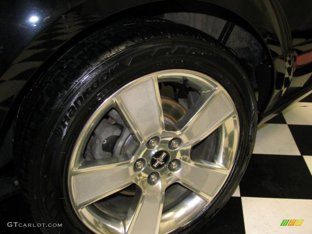 2006 Ford Mustang GT Premium Coupe Wheel Photo #41462126