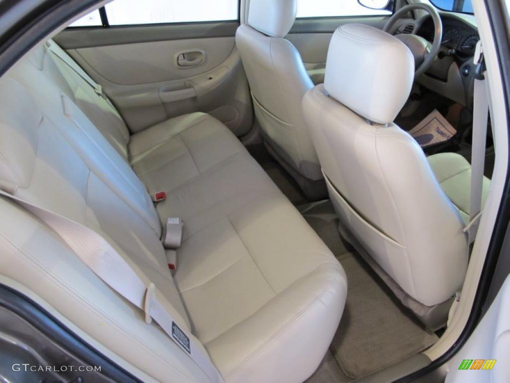 Neutral Interior 2001 Oldsmobile Intrigue GL Photo #41465214