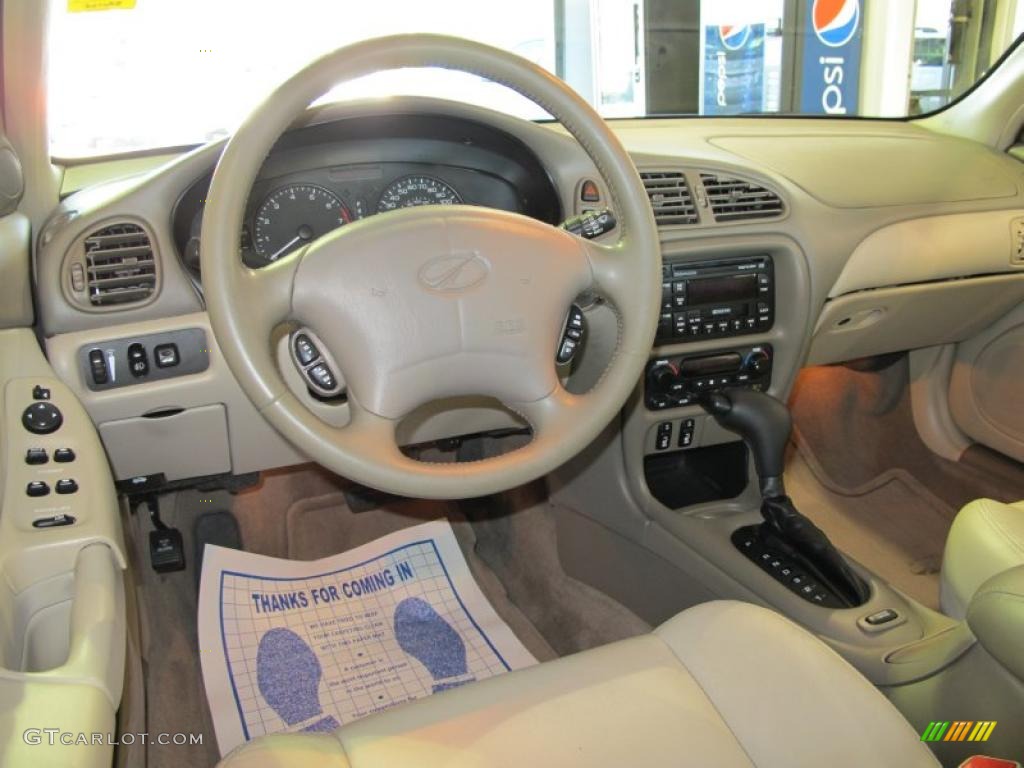 Neutral Interior 2001 Oldsmobile Intrigue Gl Photo 41465282