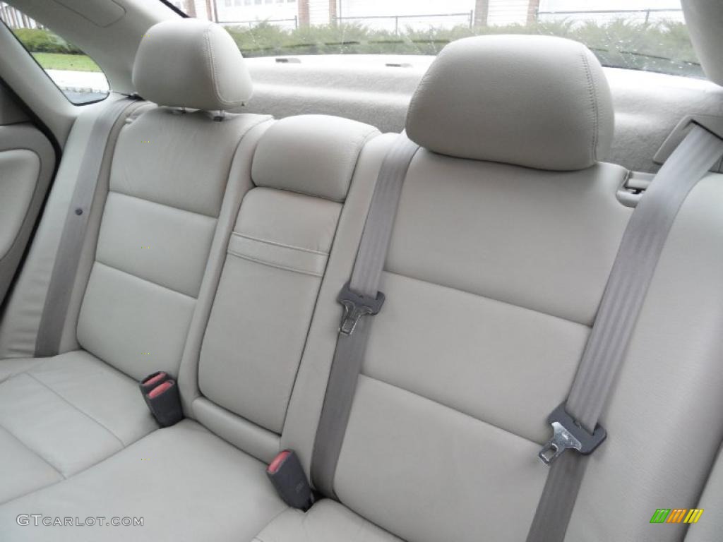 Taupe/Light Taupe Interior 2001 Volvo S40 1.9T Photo #41466058
