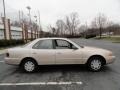 1996 Cashmere Beige Metallic Toyota Camry DX Sedan  photo #7