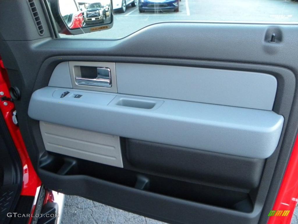 2011 Ford F150 XLT SuperCrew 4x4 Steel Gray Door Panel Photo #41467083