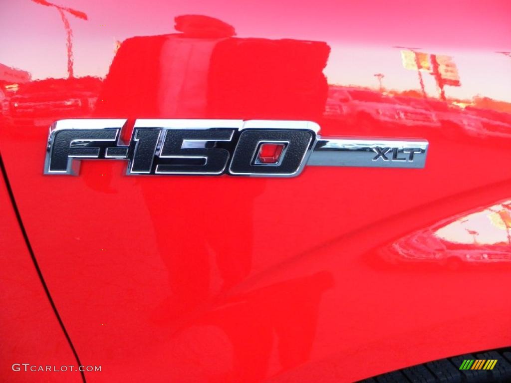 2011 F150 XLT SuperCrew 4x4 - Race Red / Steel Gray photo #14