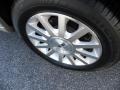 2007 Lincoln Town Car Signature Wheel and Tire Photo