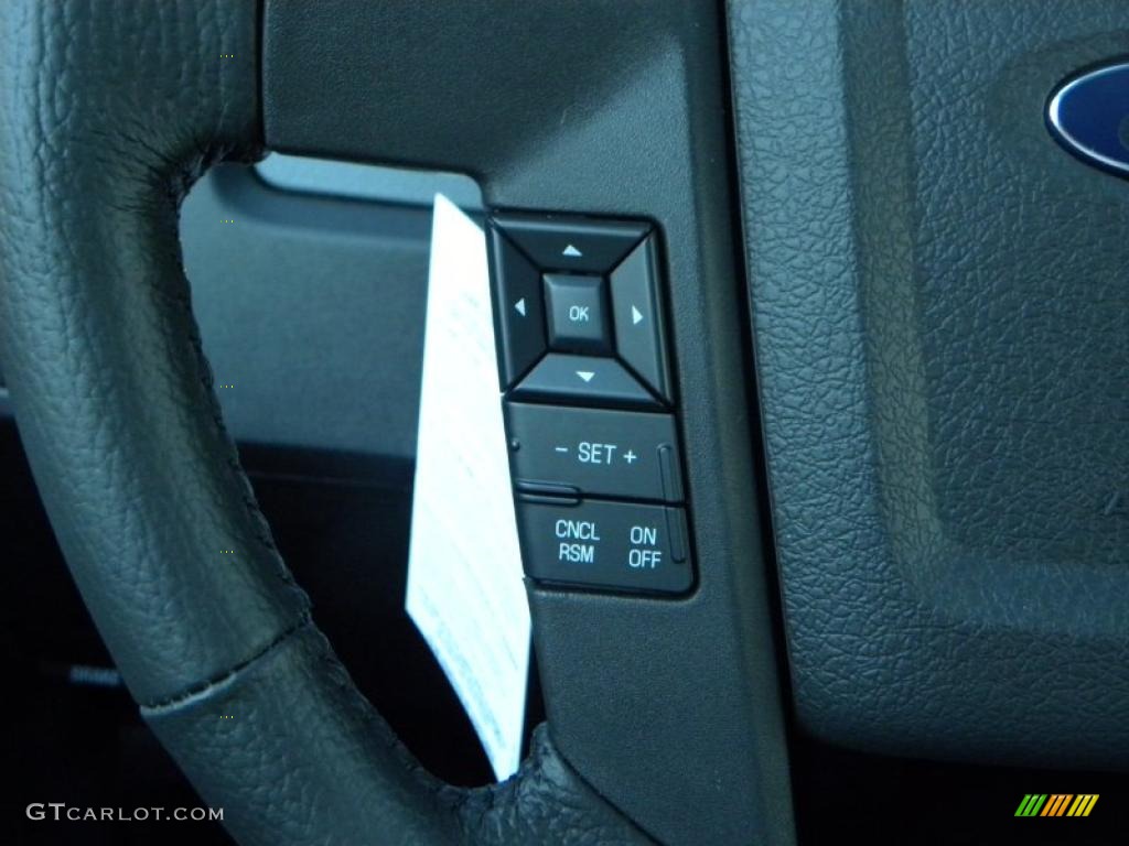 2011 Ford F150 XLT SuperCrew 4x4 Controls Photo #41467339