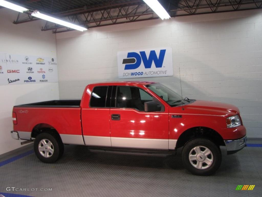 2004 F150 XLT SuperCab 4x4 - Bright Red / Dark Flint photo #5