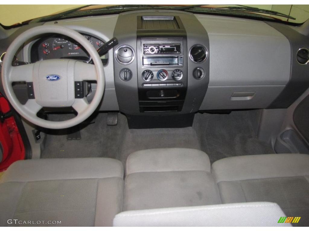 2004 F150 XLT SuperCab 4x4 - Bright Red / Dark Flint photo #22