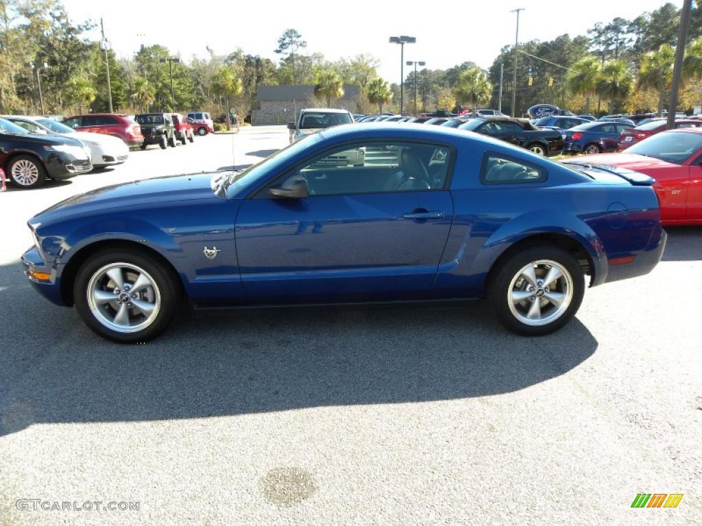 2009 Mustang V6 Premium Coupe - Vista Blue Metallic / Dark Charcoal photo #2
