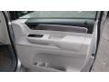 Mercury Silver Metallic - Routan SEL Photo No. 19