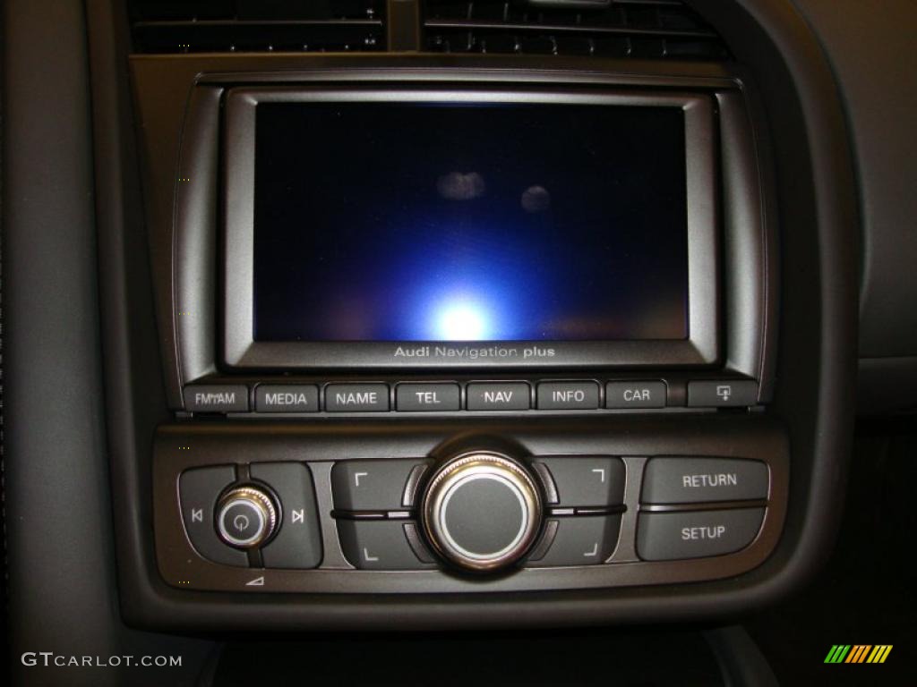 2011 Audi R8 Spyder 5.2 FSI quattro Controls Photo #41470879