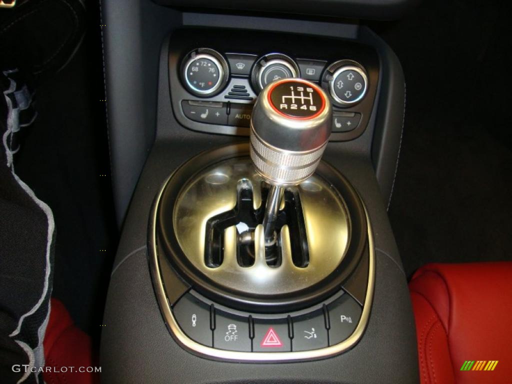 2011 Audi R8 Spyder 5.2 FSI quattro 6 Speed Manual Transmission Photo #41470915