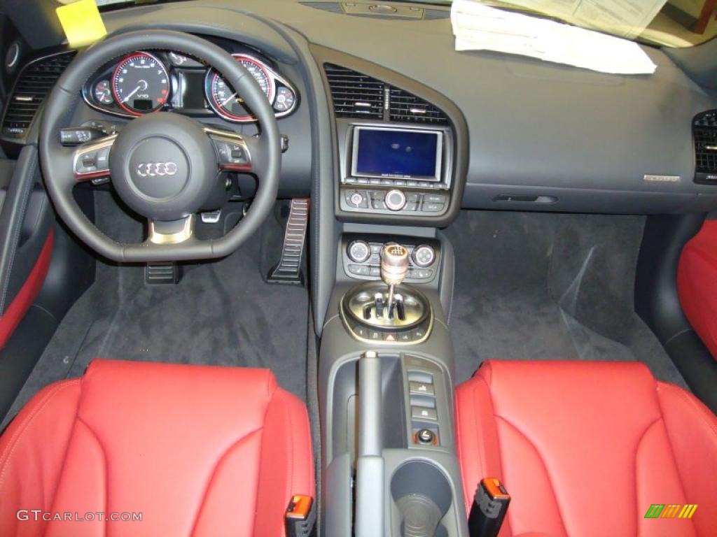 Red Nappa Leather Interior 2011 Audi R8 Spyder 5.2 FSI quattro Photo #41471011