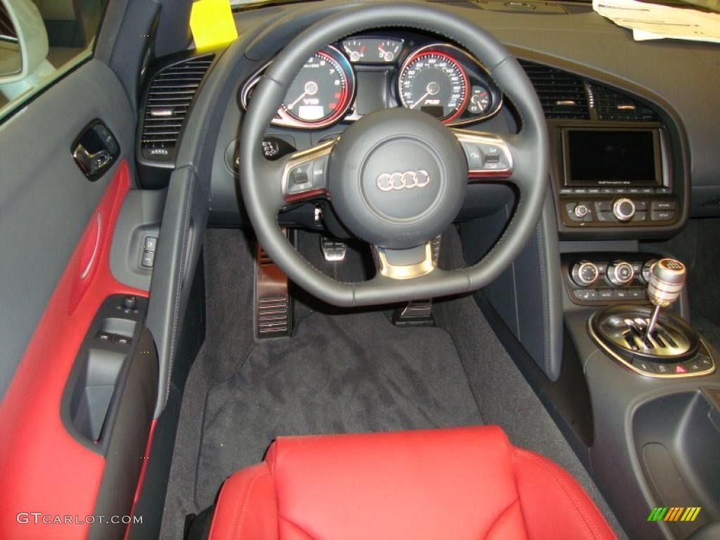 2011 Audi R8 Spyder 5.2 FSI quattro Red Nappa Leather Steering Wheel Photo #41471031