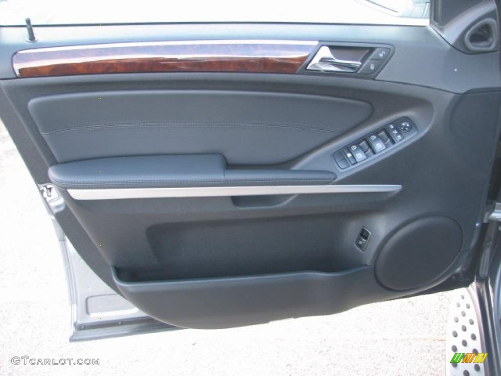 2011 Mercedes-Benz ML 350 4Matic Black Door Panel Photo #41471223