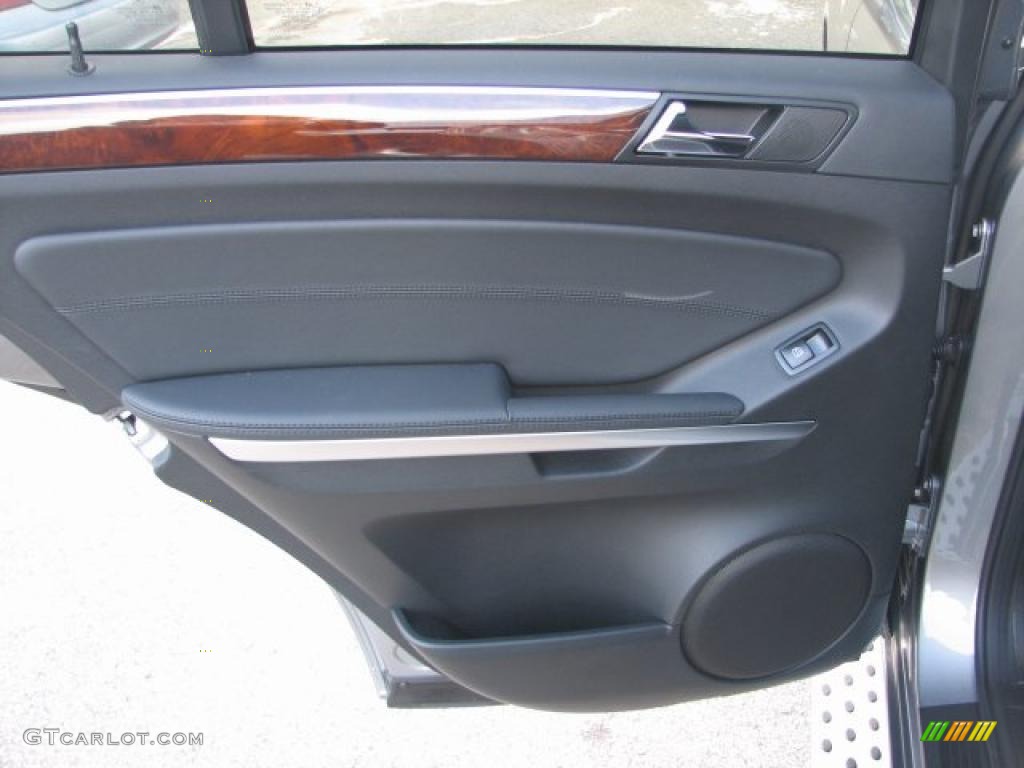 2011 Mercedes-Benz ML 350 4Matic Black Door Panel Photo #41471251
