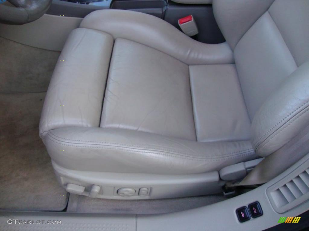 Ecru Interior 2002 Audi S8 4.2 quattro Photo #41471399