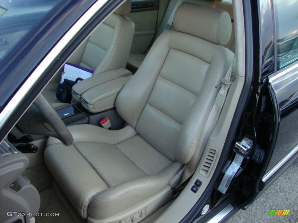 Ecru Interior 2002 Audi S8 4.2 quattro Photo #41471423