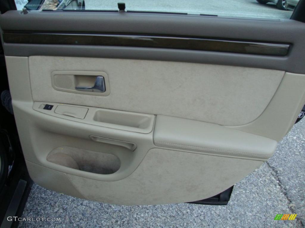 2002 Audi S8 4.2 quattro Ecru Door Panel Photo #41471543