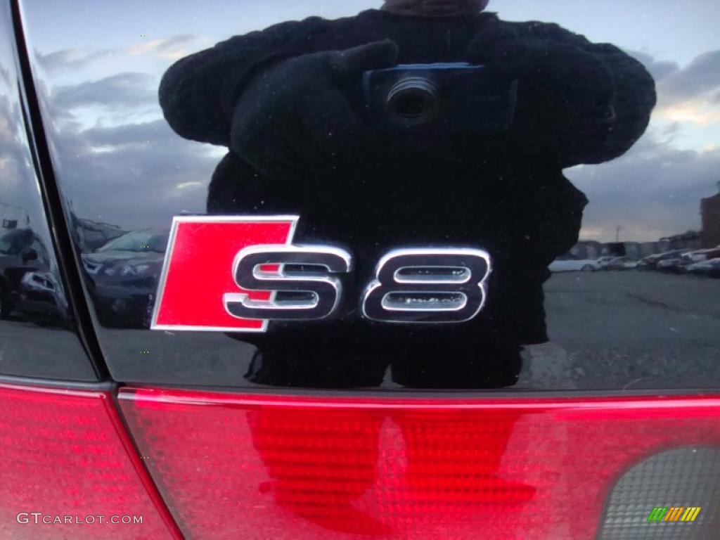 2002 Audi S8 4.2 quattro Marks and Logos Photo #41471629