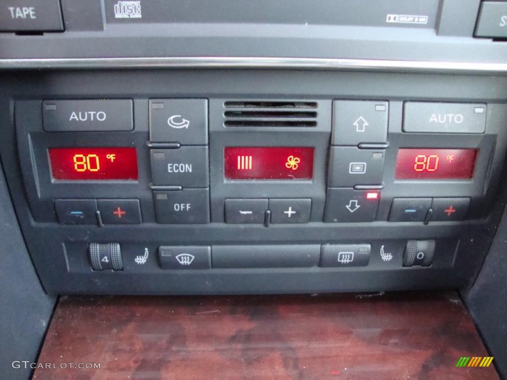 2005 Audi A4 3.0 quattro Sedan Controls Photo #41472563