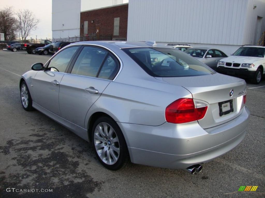 2006 3 Series 330xi Sedan - Titanium Silver Metallic / Black photo #10