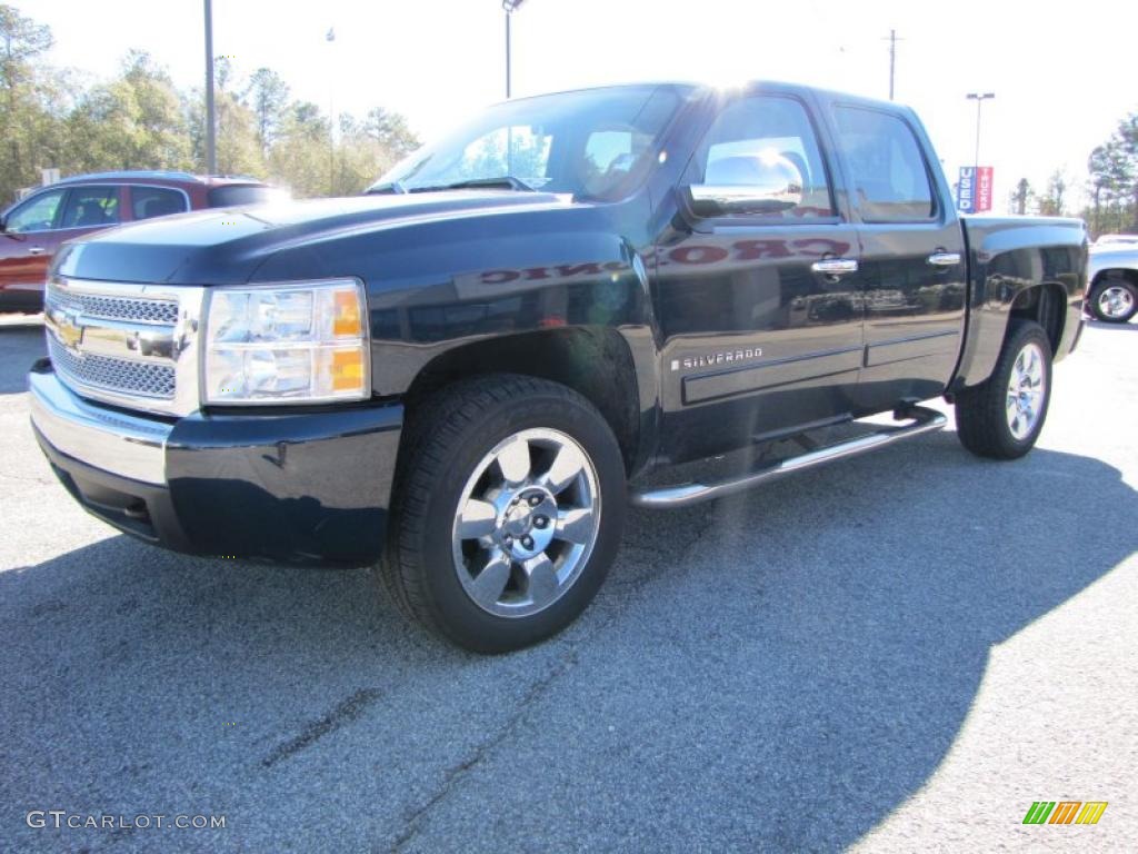 2008 Silverado 1500 LT Crew Cab - Dark Blue Metallic / Light Titanium/Ebony Accents photo #3