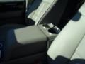 2008 White Chocolate Tri Coat Lincoln Navigator Luxury  photo #9