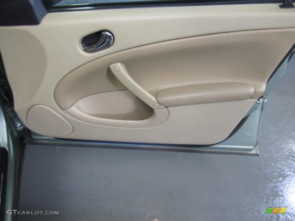 2001 Saab 9-5 SE Sedan Warm Beige Door Panel Photo #41475483