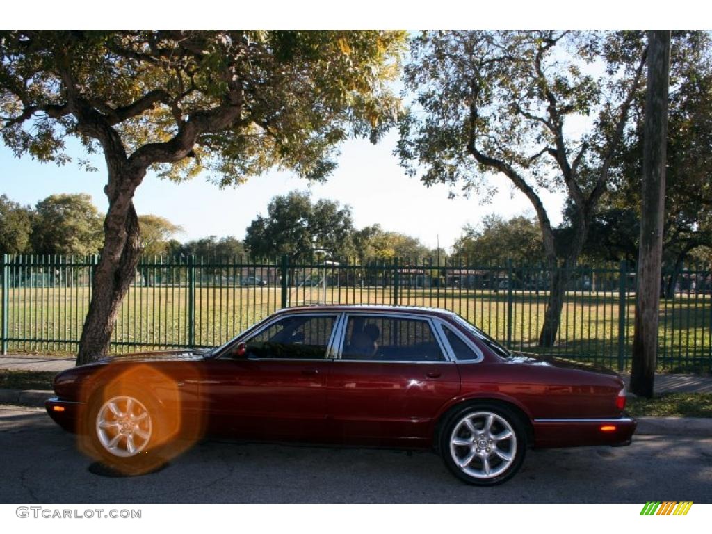 2001 XJ XJR - Carnival Red Metallic / Oatmeal photo #4