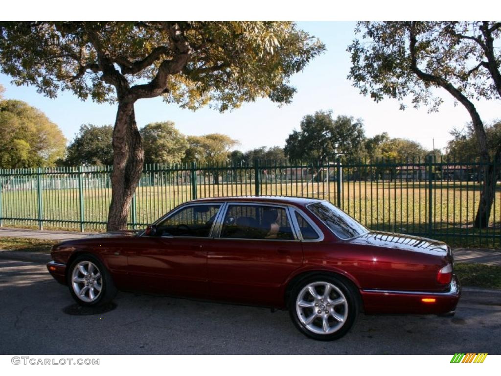2001 XJ XJR - Carnival Red Metallic / Oatmeal photo #5