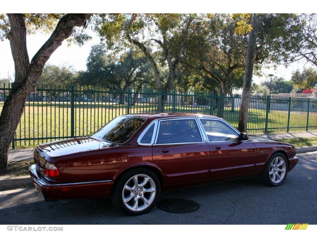 2001 XJ XJR - Carnival Red Metallic / Oatmeal photo #12