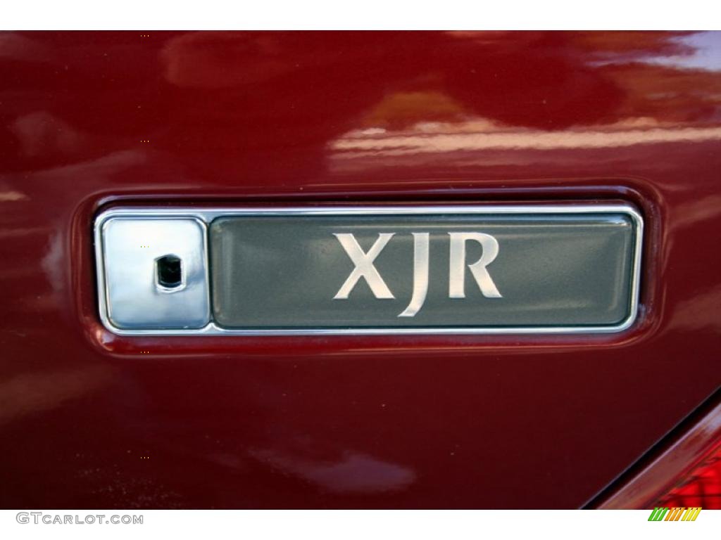2001 XJ XJR - Carnival Red Metallic / Oatmeal photo #33