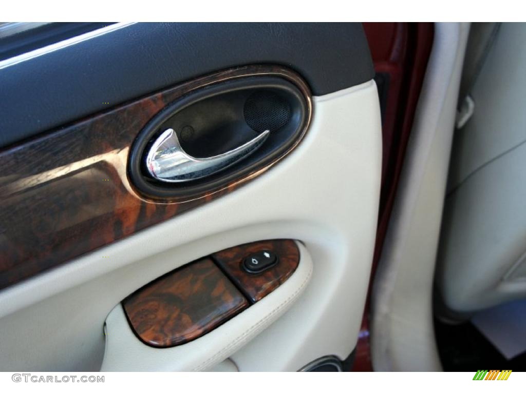 2001 XJ XJR - Carnival Red Metallic / Oatmeal photo #41