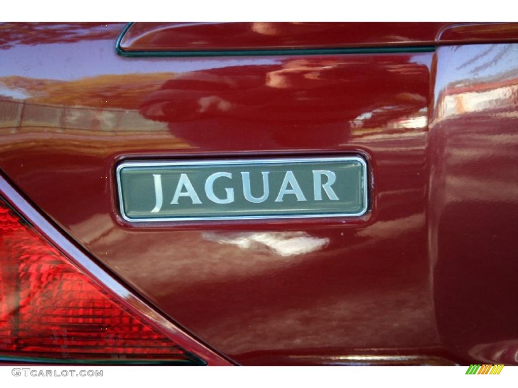 2001 XJ XJR - Carnival Red Metallic / Oatmeal photo #46
