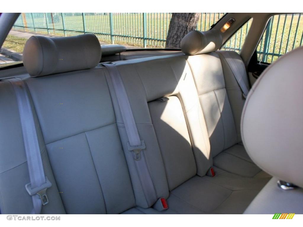 2001 XJ XJR - Carnival Red Metallic / Oatmeal photo #56