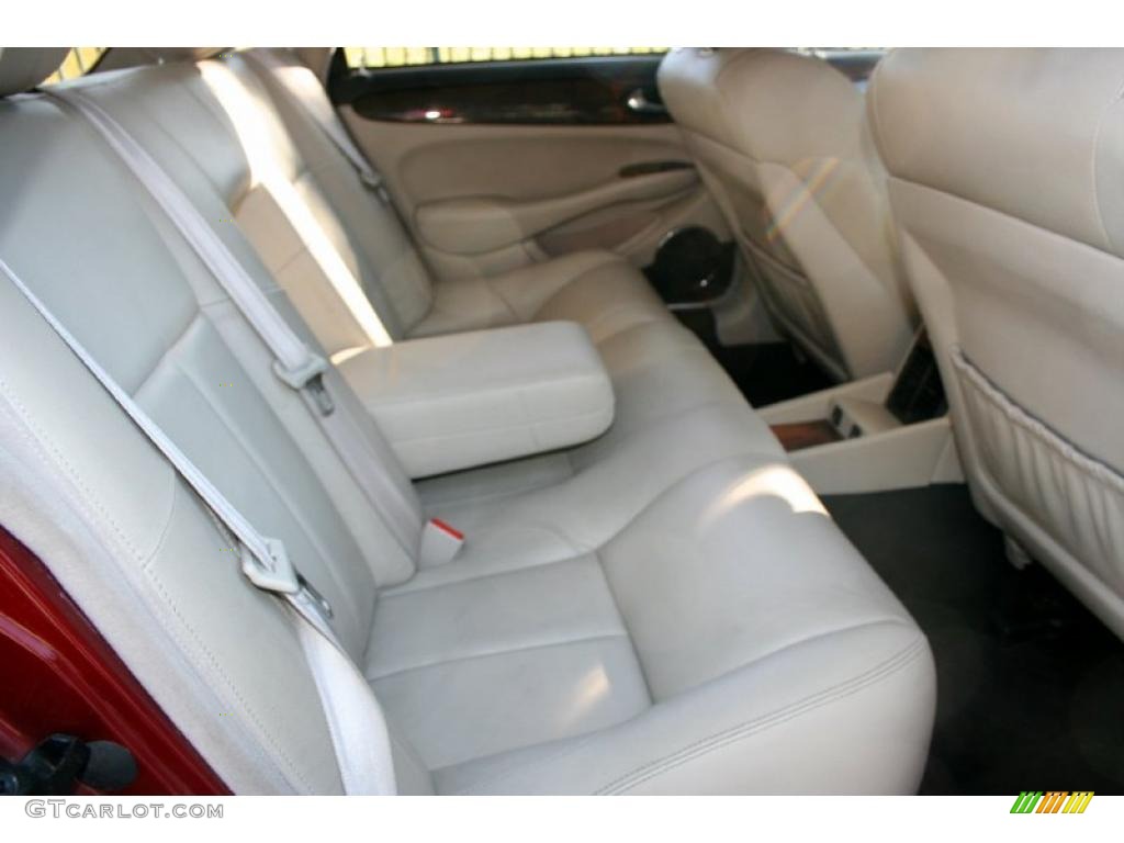 2001 XJ XJR - Carnival Red Metallic / Oatmeal photo #58