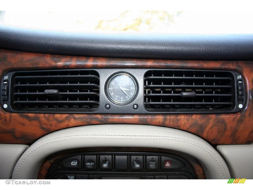 2001 XJ XJR - Carnival Red Metallic / Oatmeal photo #93