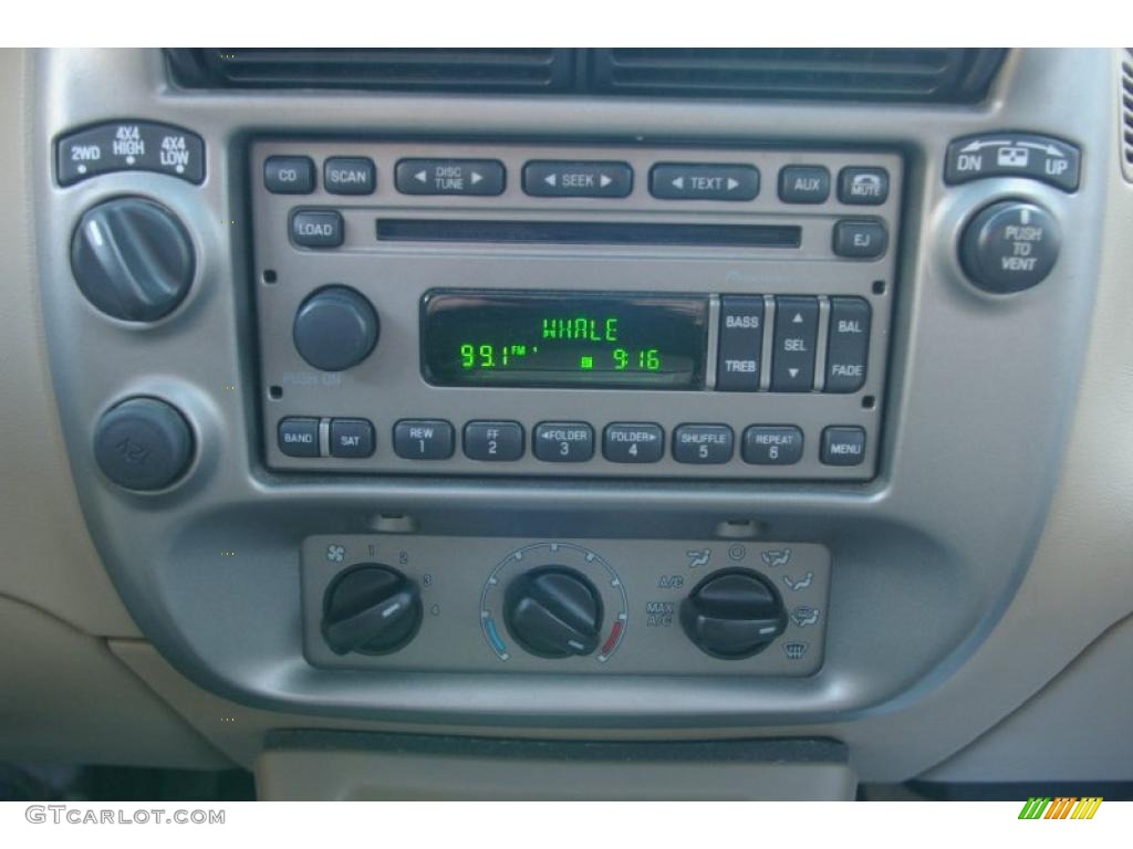 2005 Ford Explorer Sport Trac XLT 4x4 Controls Photo #41478051