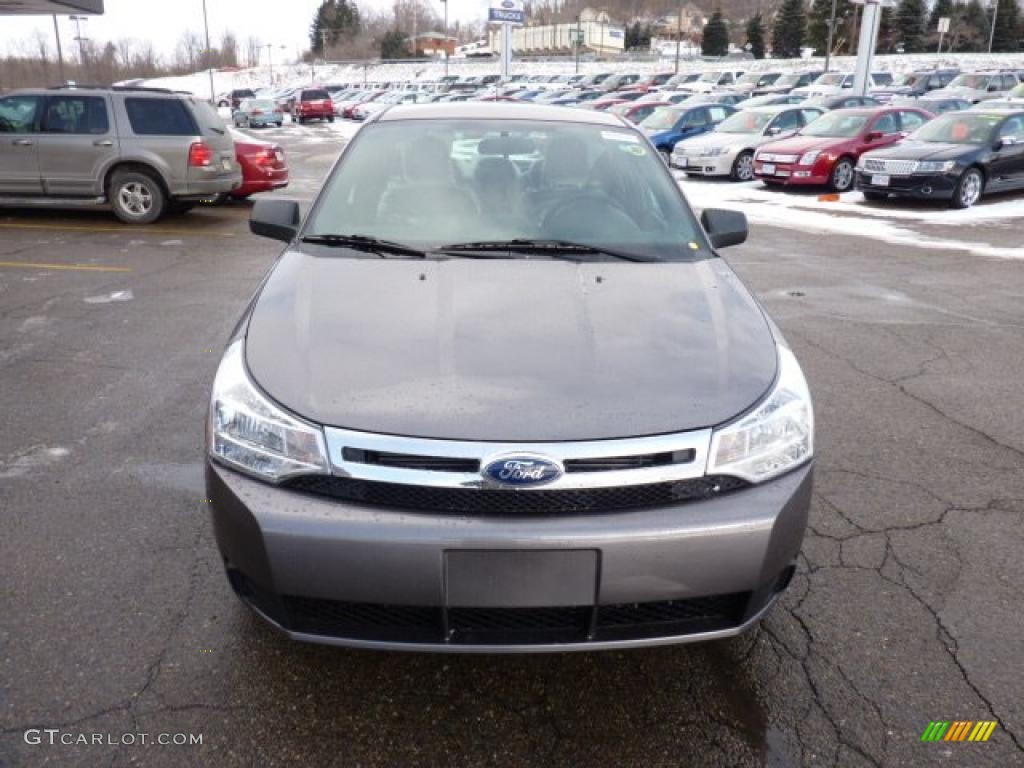 2011 Focus SE Sedan - Sterling Gray Metallic / Charcoal Black photo #7