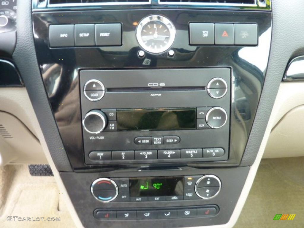 2008 Ford Fusion SEL V6 AWD Controls Photos