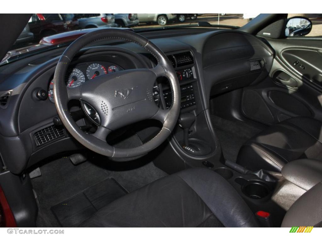 2004 Ford Mustang GT Coupe Dark Charcoal Dashboard Photo #41480291
