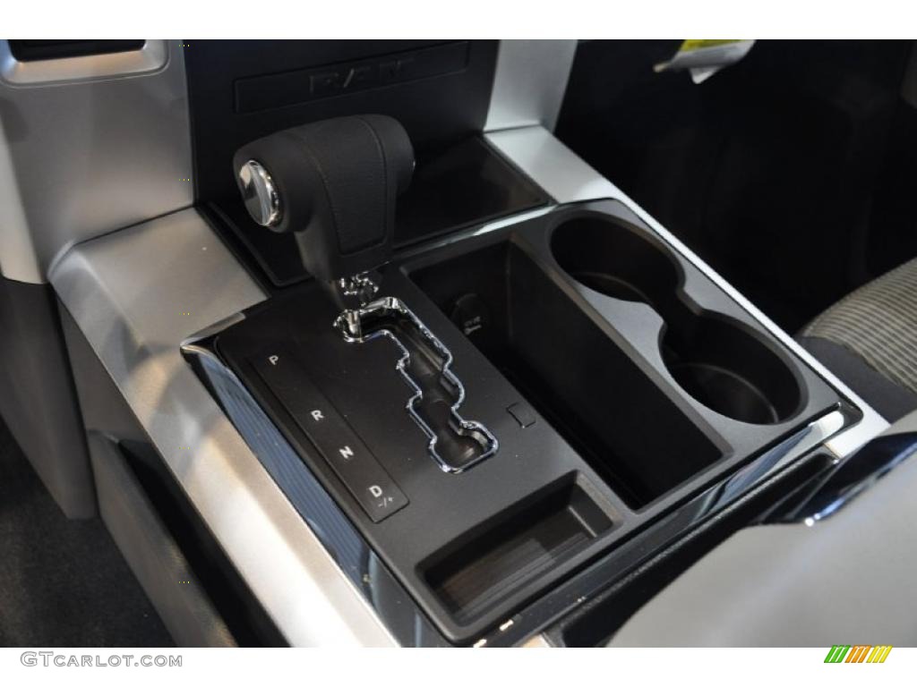 2011 Ram 1500 Big Horn Crew Cab - Deep Water Blue Pearl / Dark Slate Gray/Medium Graystone photo #16