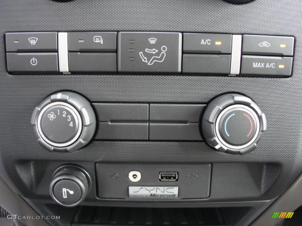 2010 F150 XLT SuperCrew - Sterling Grey Metallic / Medium Stone photo #28